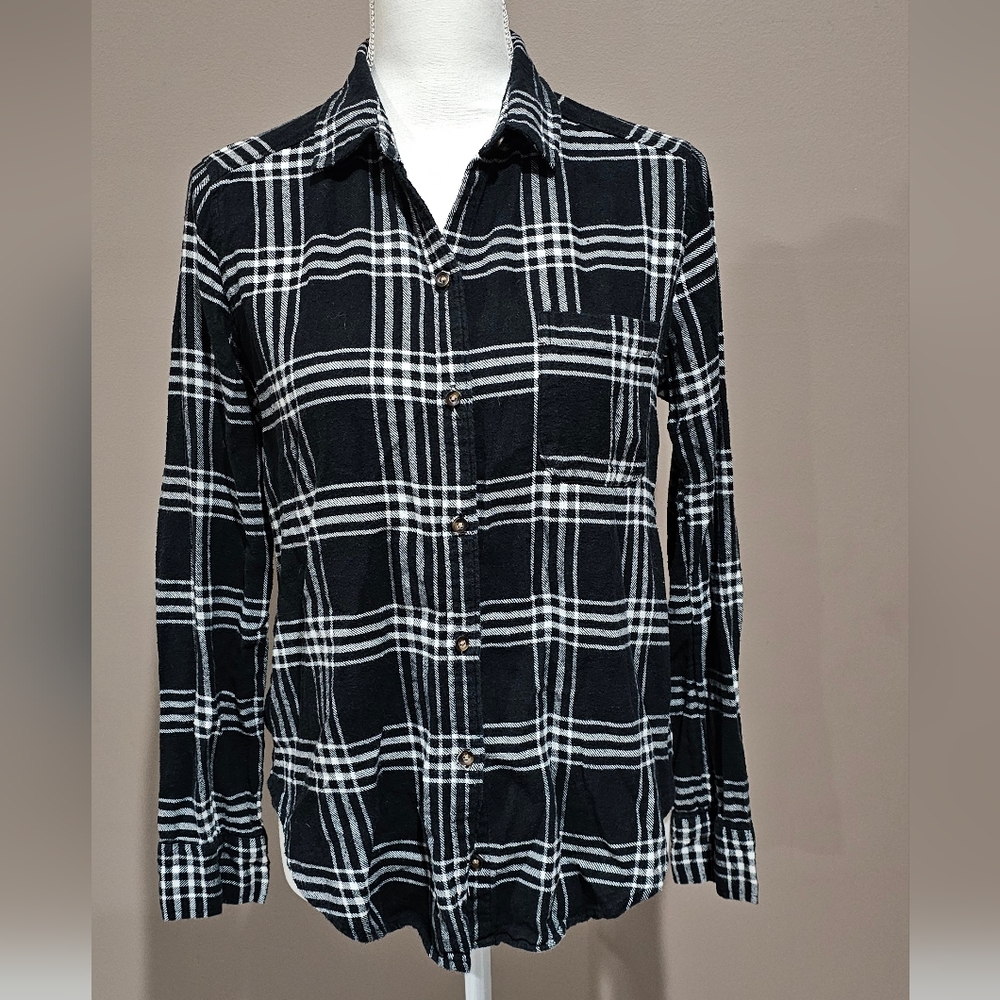 Hollister Black and White Flannel size Small